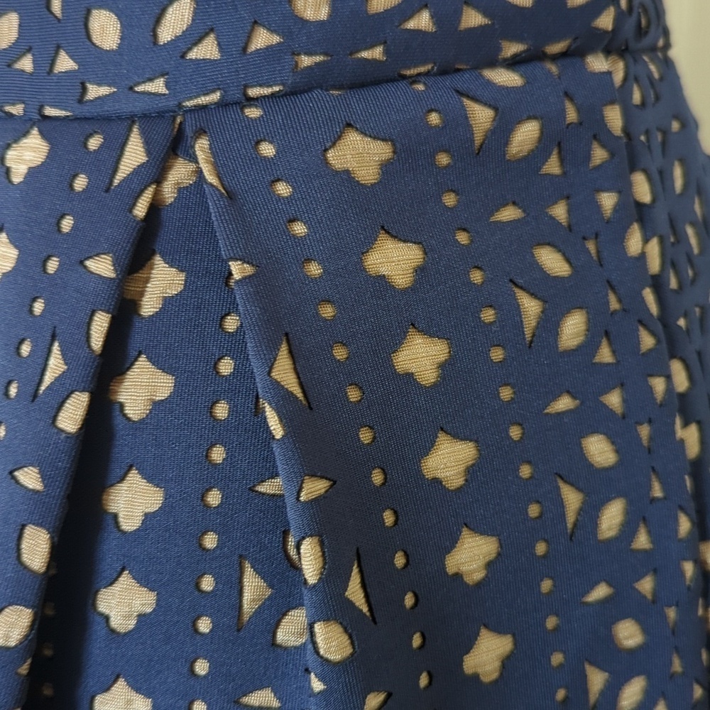 Blue Rain Navy and Tan Geometric Laser Cutout Mini Skirt - Picture 4 of 6